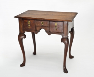 Image of lowboy Oak George I Circa 1720