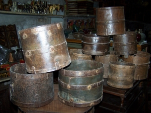 Image of Iron grain measures