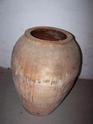 Image of Spanish 19th Century water pot